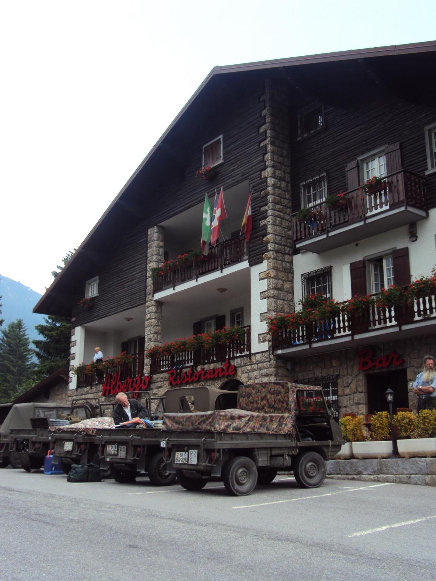 Hotel Des Alpes カスティオーネ・デッラ・プレゾラーナ エクステリア 写真