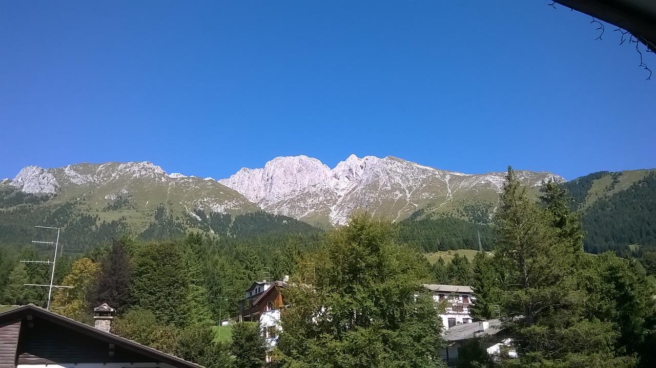 Hotel Des Alpes カスティオーネ・デッラ・プレゾラーナ エクステリア 写真