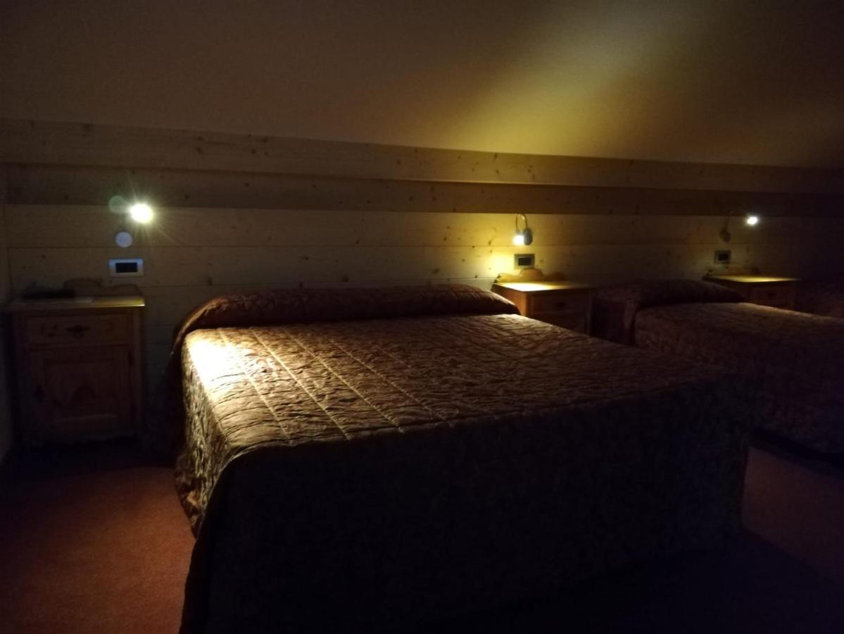 Hotel Des Alpes カスティオーネ・デッラ・プレゾラーナ エクステリア 写真
